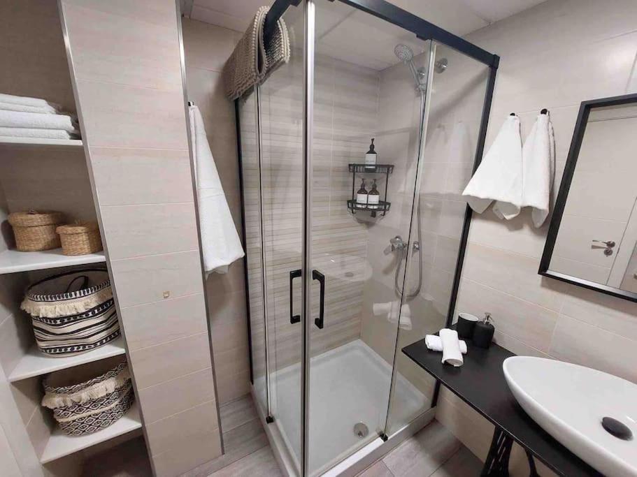 Cozy Apartment Malaga Bagian luar foto
